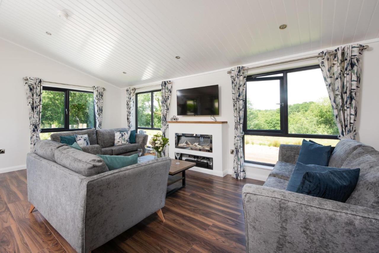 Lilac Lodge, 22 Roadford Lake Lodges Lifton Exteriör bild