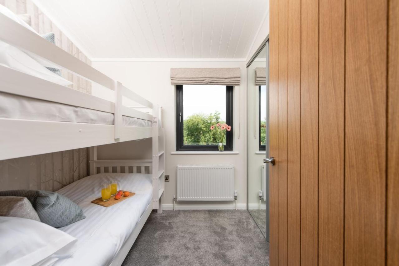 Lilac Lodge, 22 Roadford Lake Lodges Lifton Exteriör bild