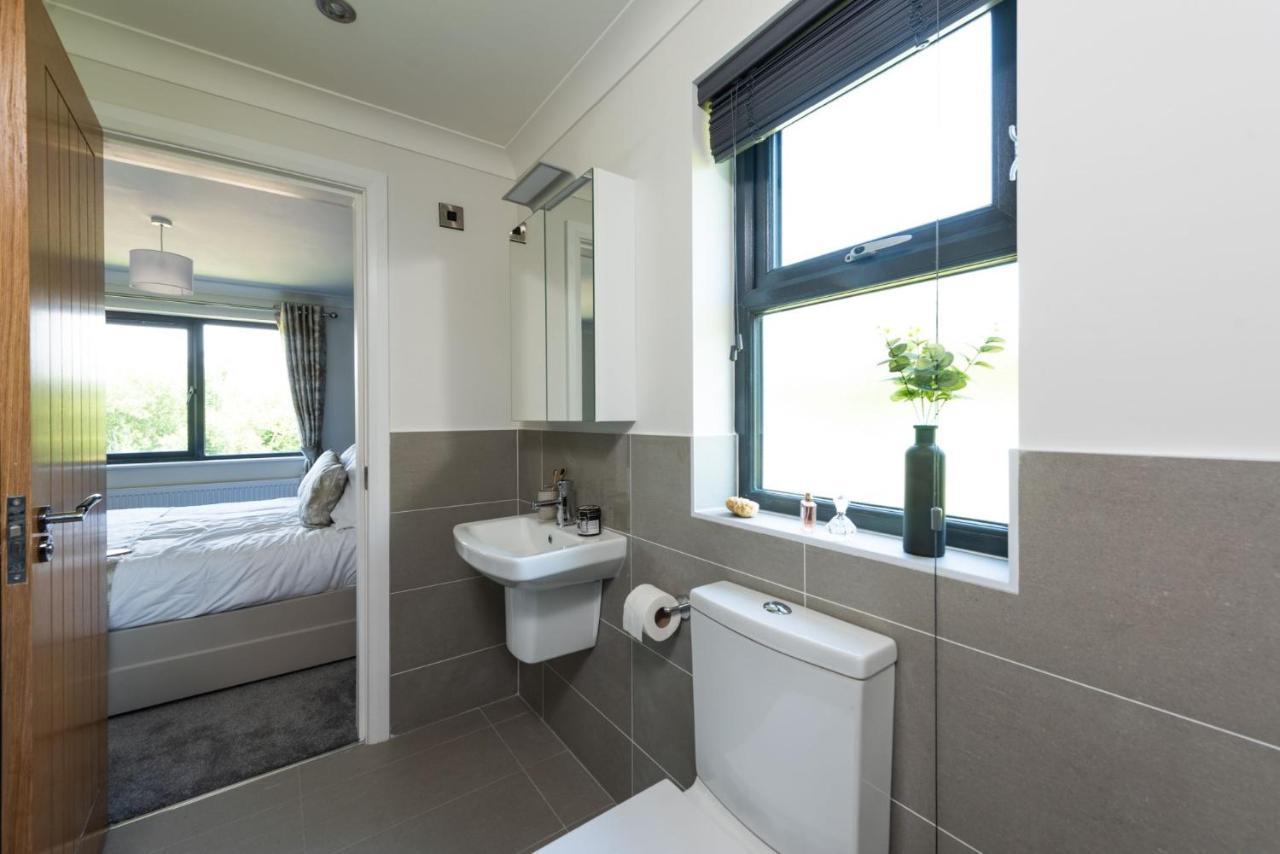 Lilac Lodge, 22 Roadford Lake Lodges Lifton Exteriör bild
