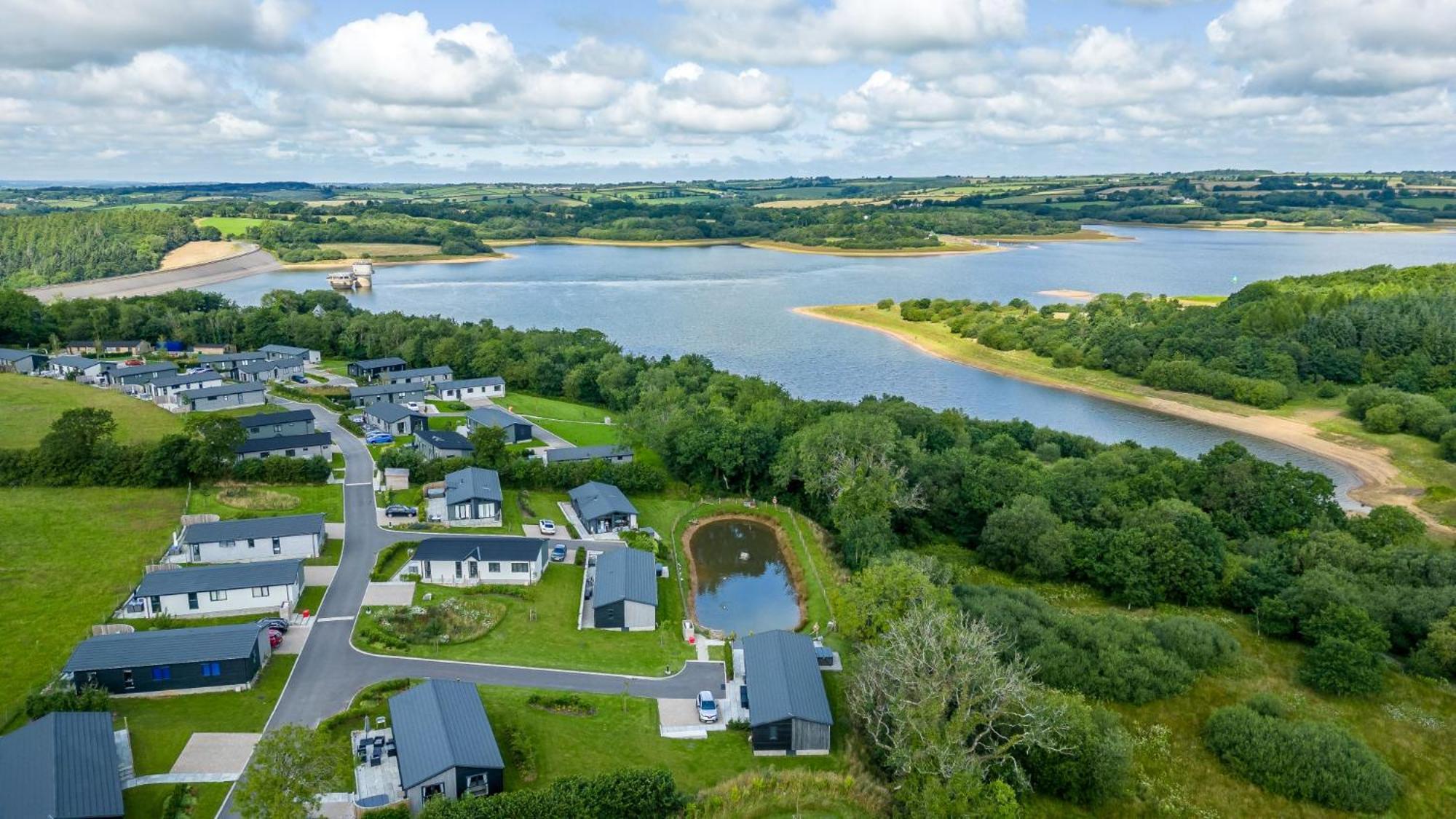 Lilac Lodge, 22 Roadford Lake Lodges Lifton Exteriör bild