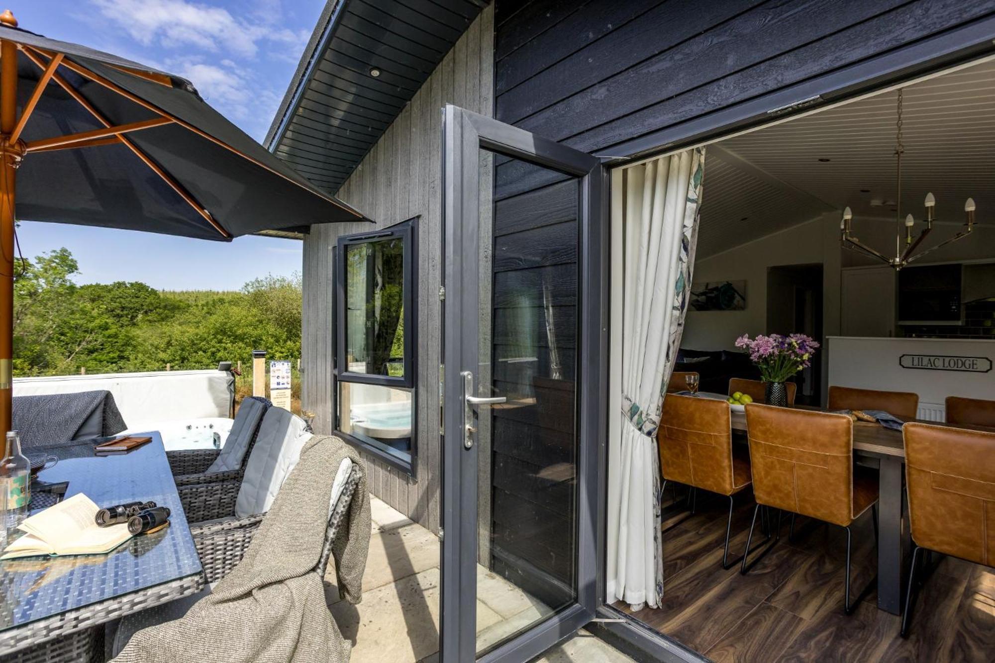 Lilac Lodge, 22 Roadford Lake Lodges Lifton Exteriör bild